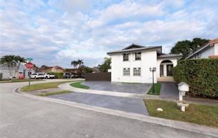 featured image of 9901 Sw 136th Ct #0