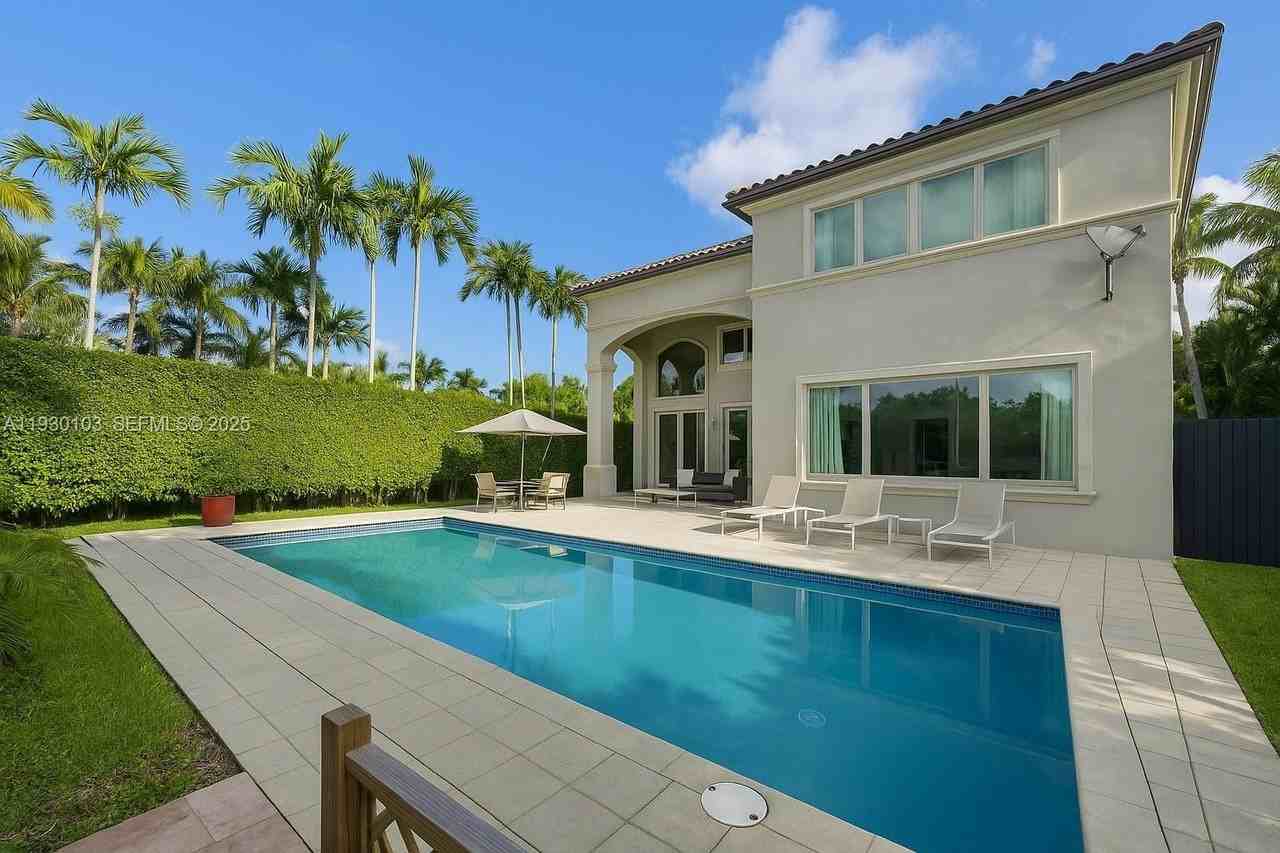 1490 Cleveland Road - Photo 2 of 22