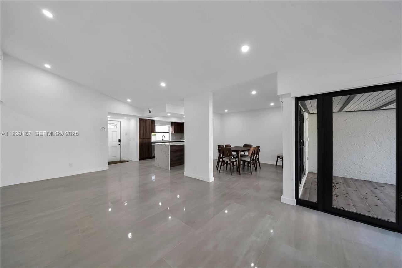 13401 Southwest 113th Terrace #0 - Photo 6 of 20