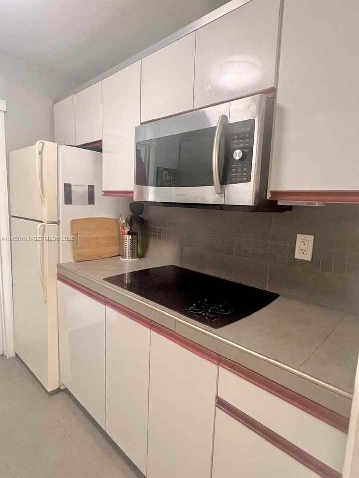 2200 Diana Drive #306 - Photo 6 of 26