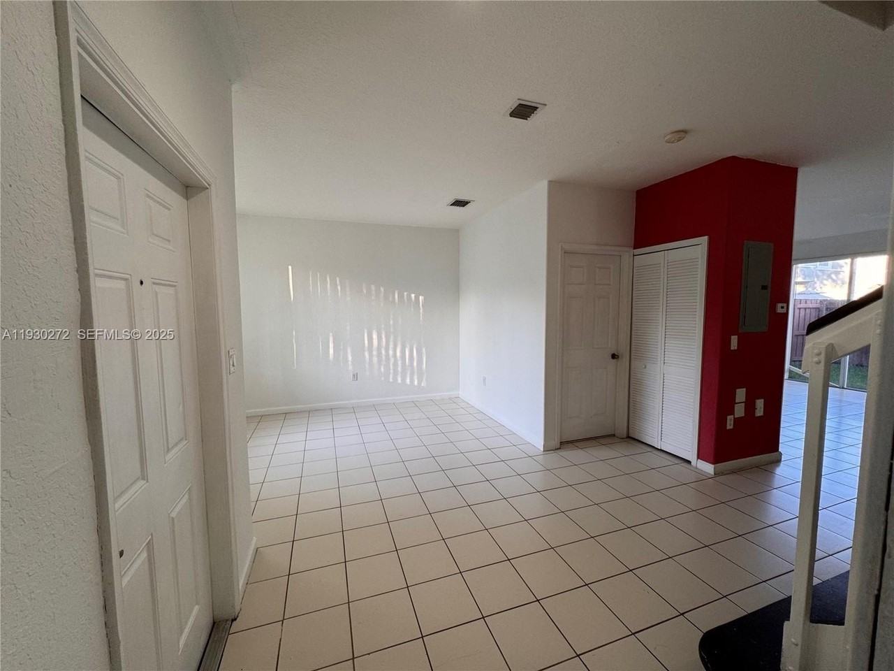 2525 Se 15th Pl #194 - Photo 3 of 16