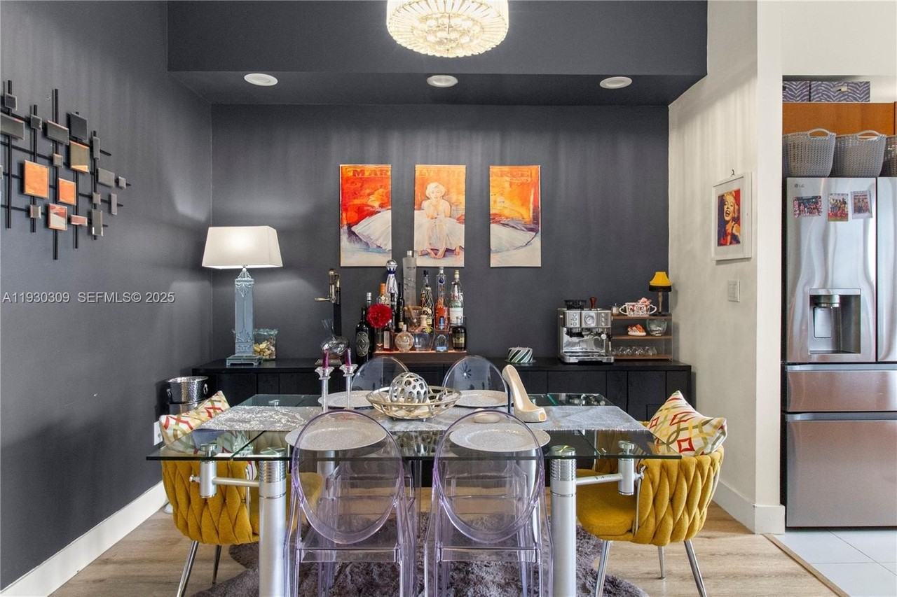 18061 Biscayne Boulevard #PH01 - Photo 4 of 29