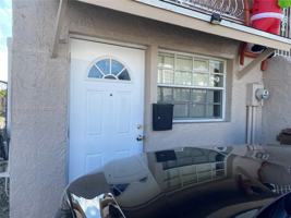 featured image of 1062 W 42nd Pl #41