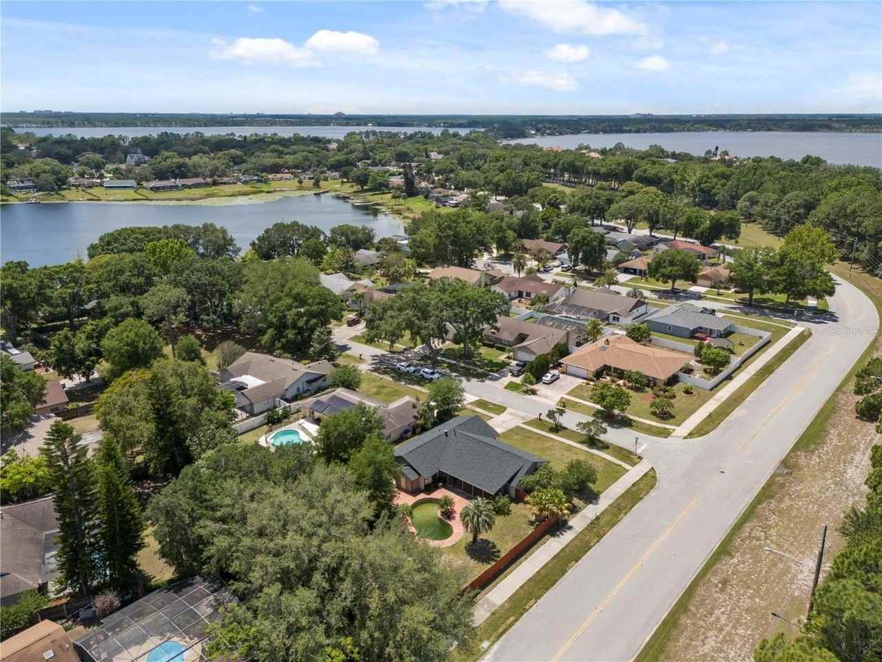 8007 Cote Court - Photo 2 of 31