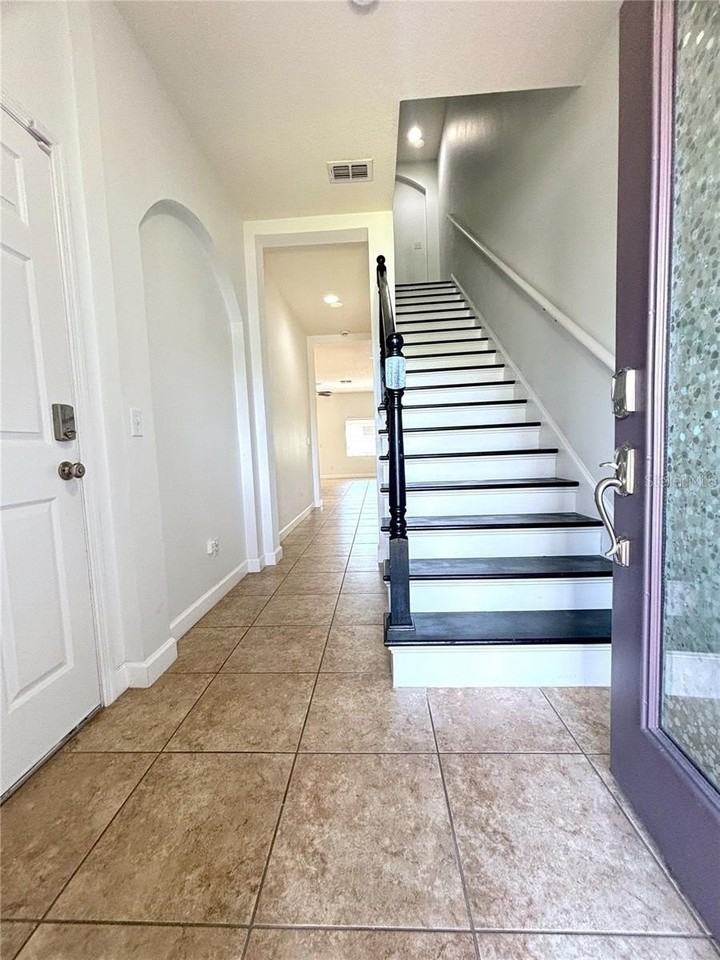 1041 Honey Blossom Drive - Photo 2 of 20