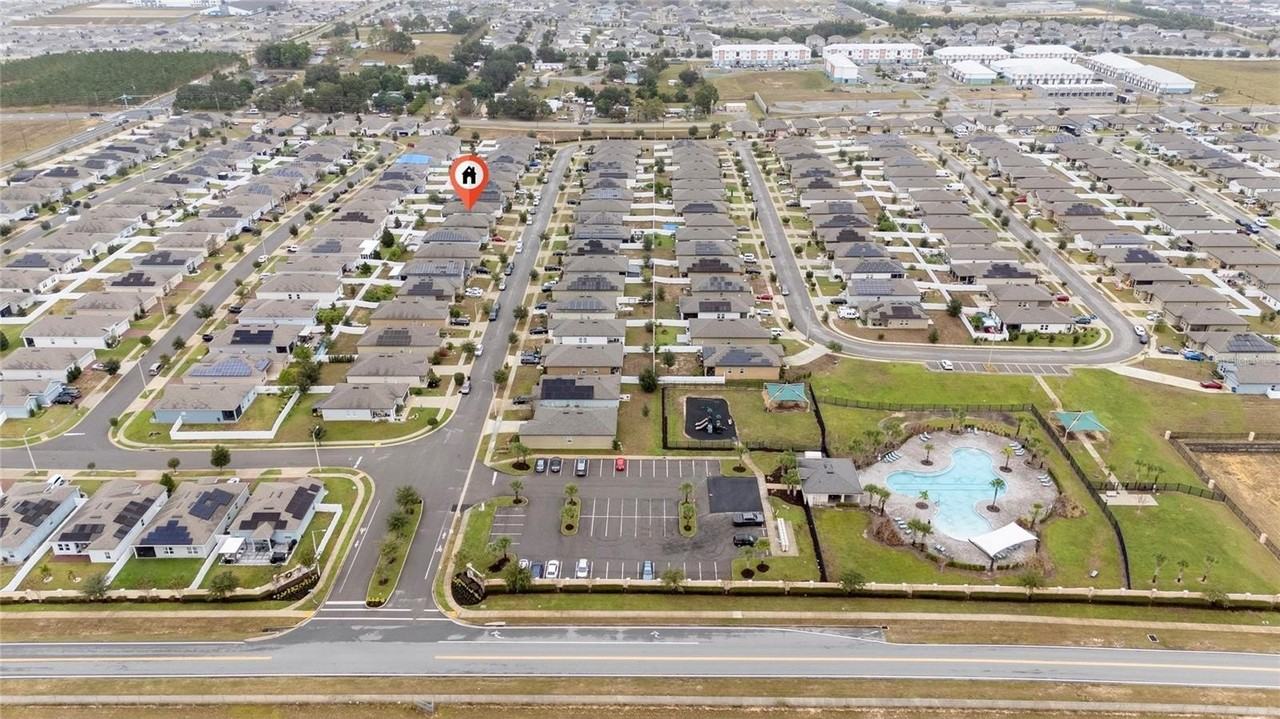 901 Orchid Grove Boulevard - Photo 4 of 28