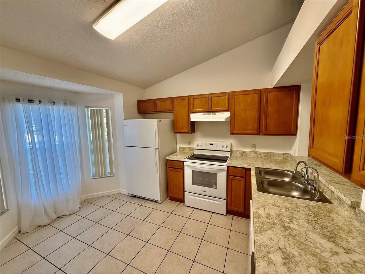 1128 Jade East Lane - Photo 2 of 16