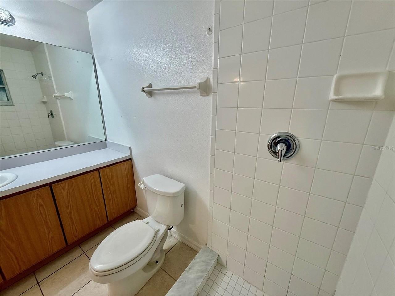 1128 Jade East Lane - Photo 7 of 16