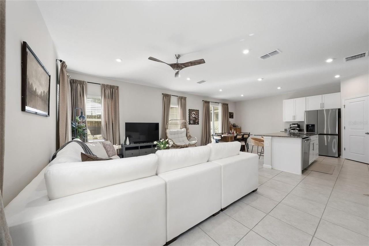 2992 Slough Creek Drive - Photo 3 of 28