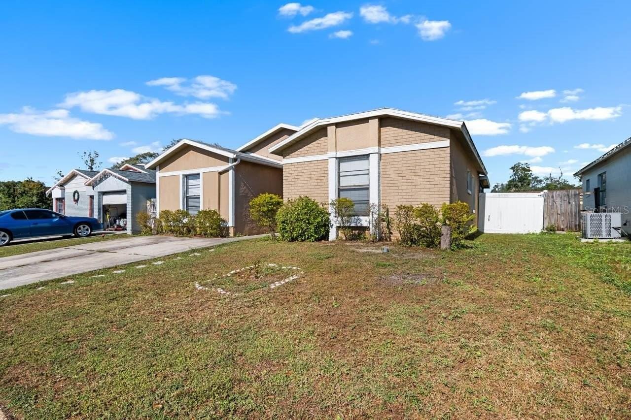 1424 Vinetree Dr - Photo 2 of 28