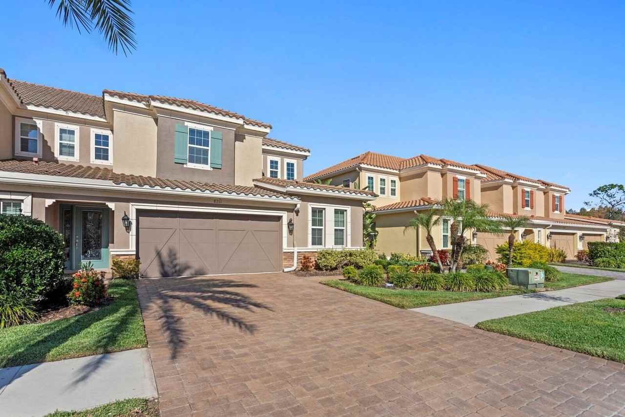 8711 Terracina Lake Drive - Photo 2 of 41