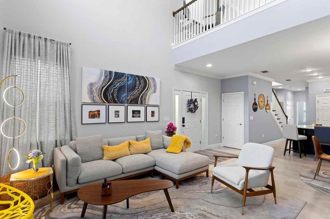 8711 Terracina Lake Drive - Photo 4 of 41