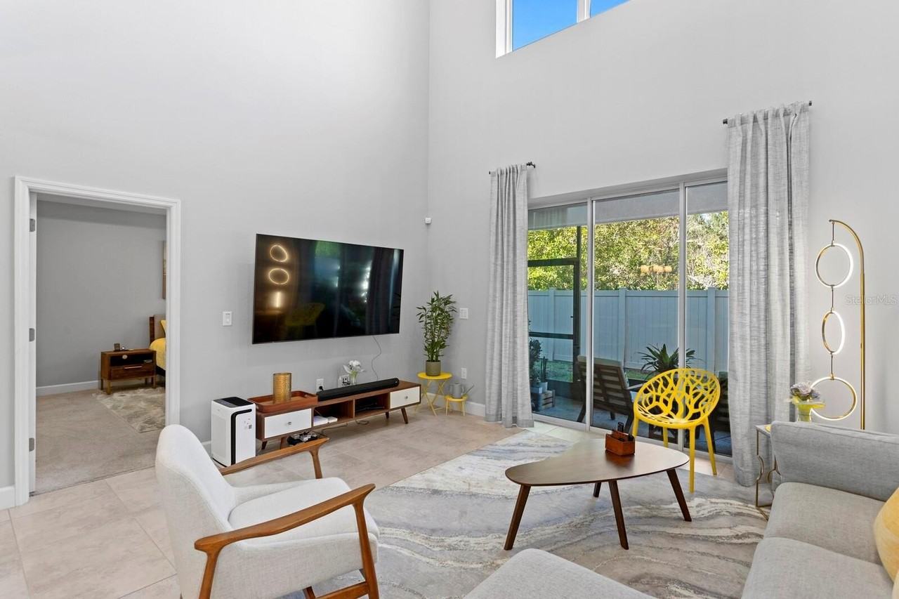 8711 Terracina Lake Drive - Photo 7 of 41