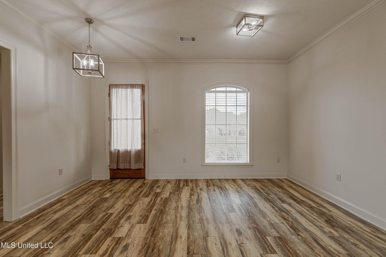 101 Cooper Ridge Court - Photo 7 of 38