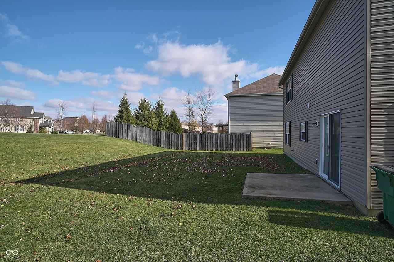 11306 Guy Street - Photo 4 of 50