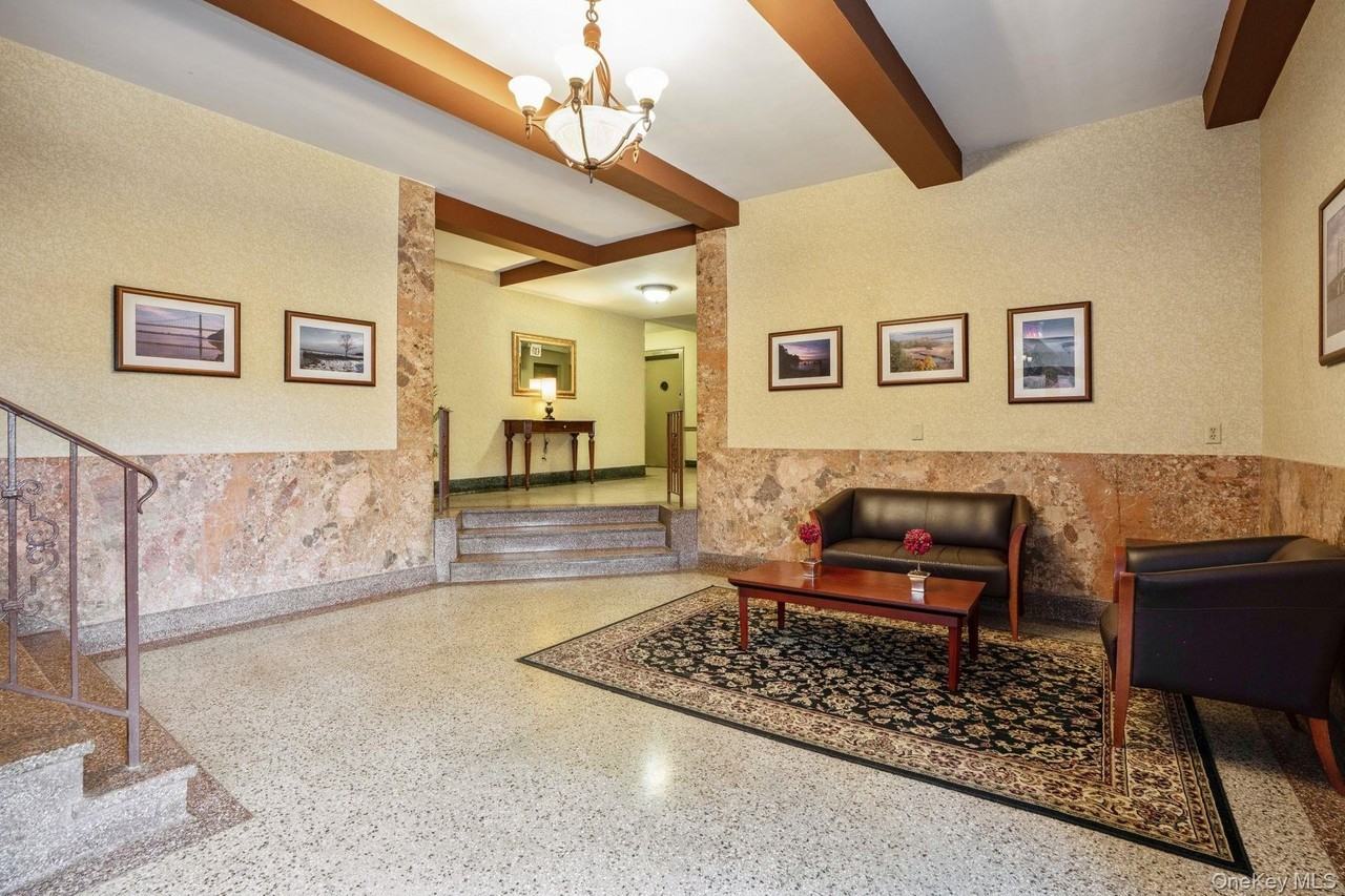 565 Broadway #1F - Photo 2 of 17