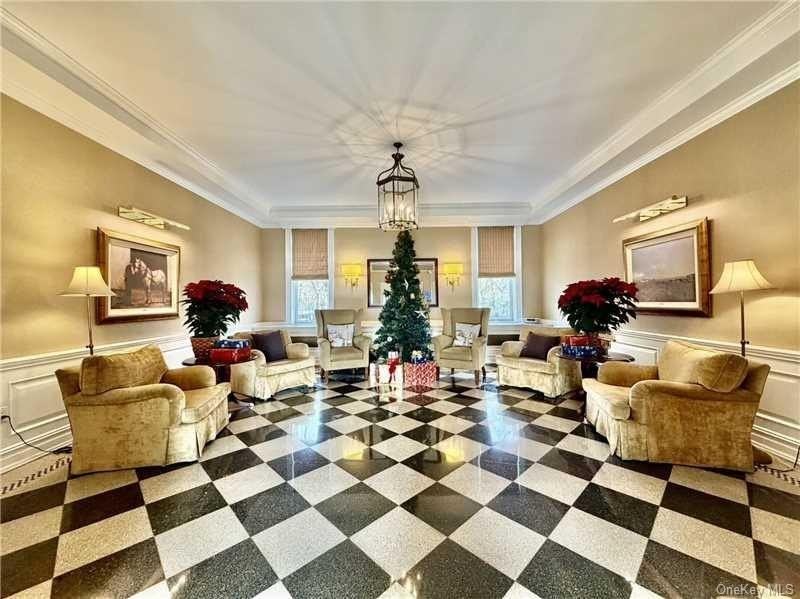 111 7th St Apt 410 #410 - Photo 2 of 16