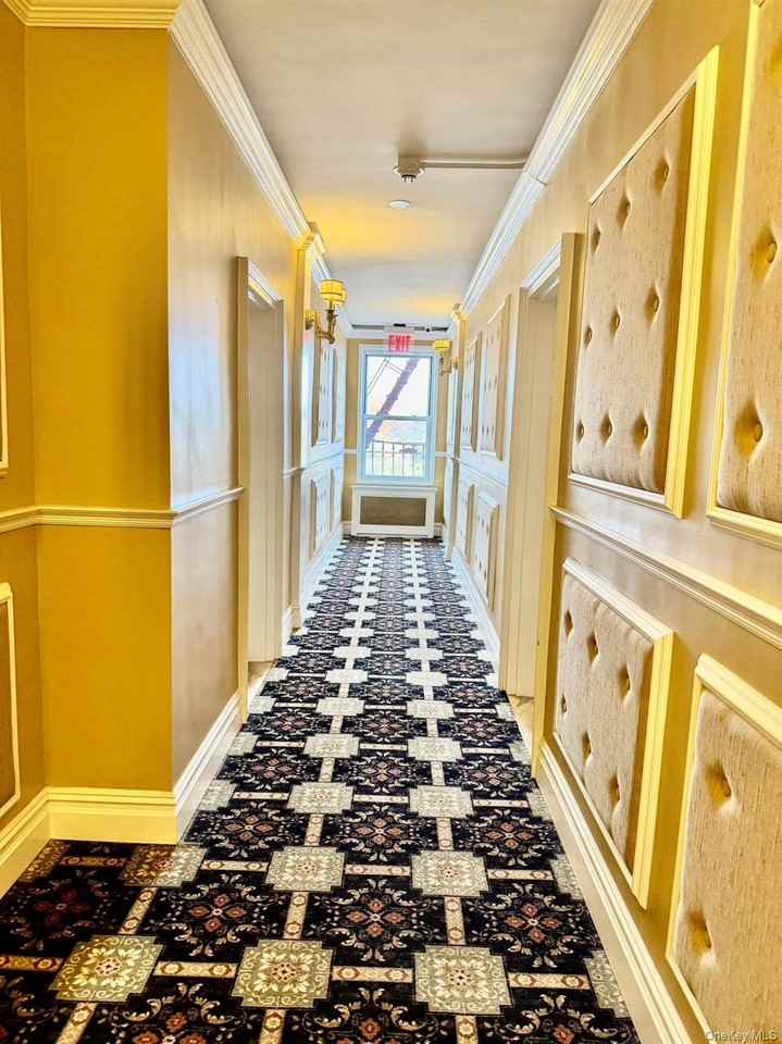 111 7th St Apt 410 #410 - Photo 5 of 16