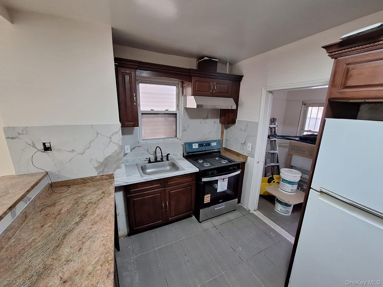 90-43 170th Street - Photo 4 of 14