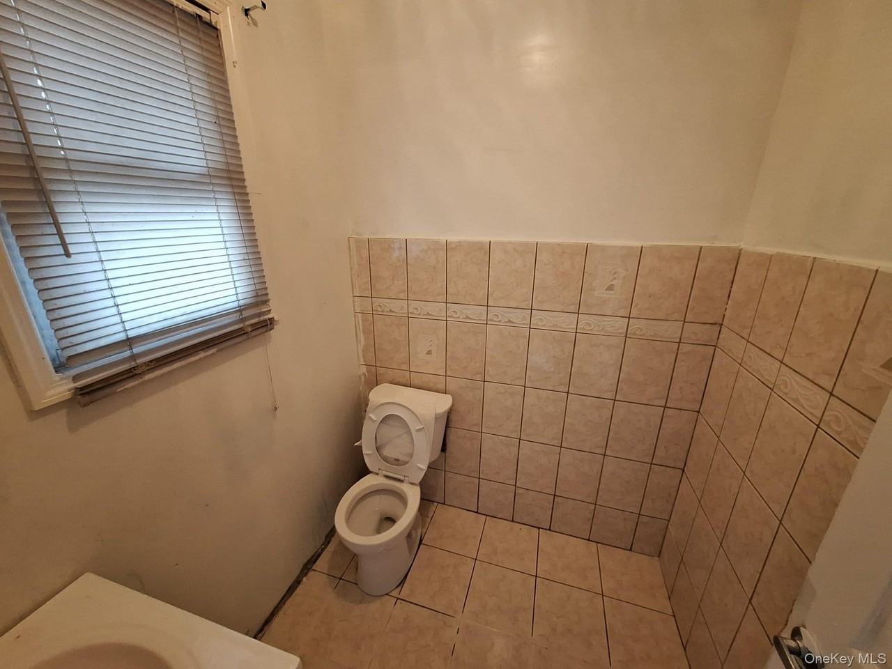 90-43 170th Street - Photo 6 of 14