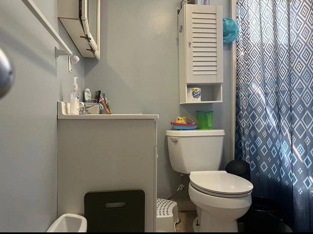 136 Tecumseh Street #2 - Photo 2 of 3