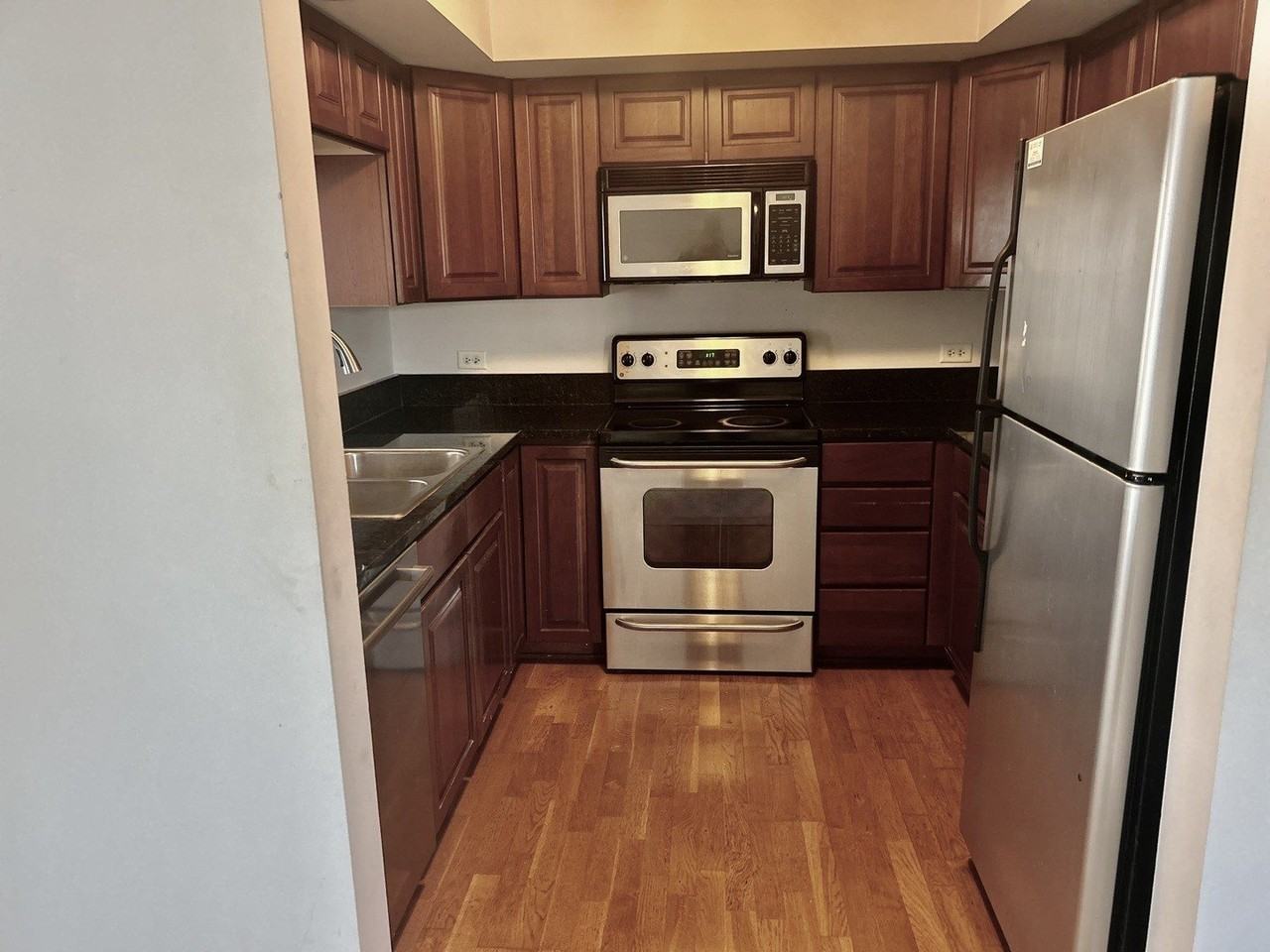 31 Foxcroft Road #207 - Photo 4 of 11