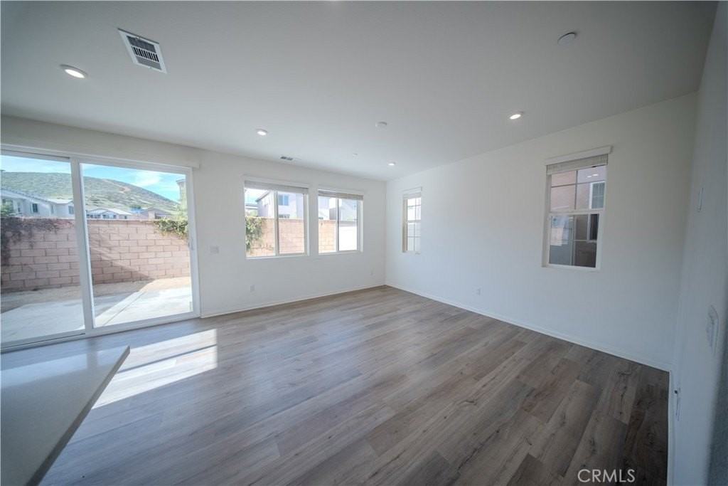 558 Pablo Rd - Photo 6 of 20