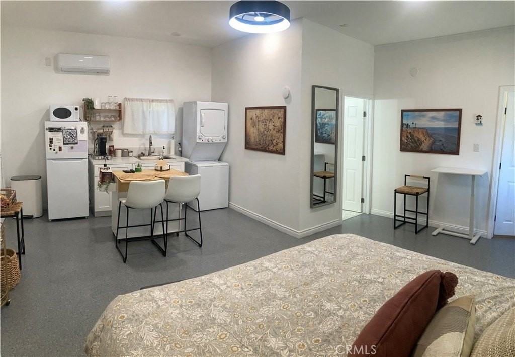 123 Green Street - Photo 2 of 12