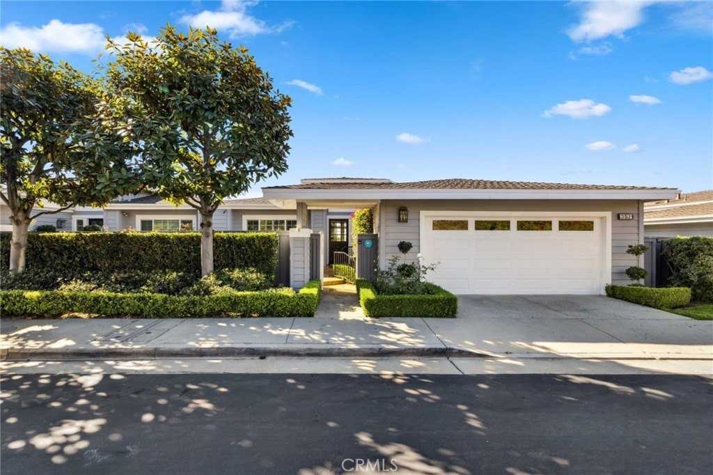 3521 Geranium Avenue #22 - Photo 3 of 37