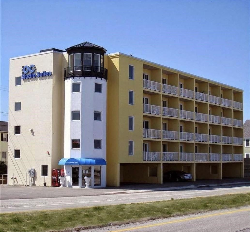 703 Ocean Boulevard #305