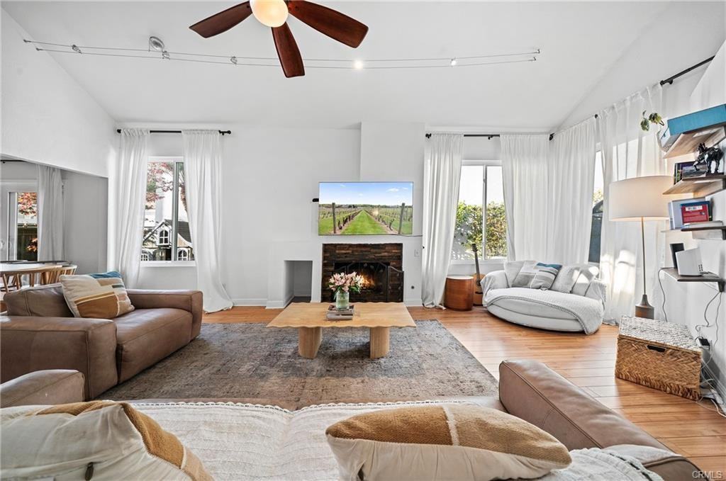 73 Calle Sol - Photo 3 of 6