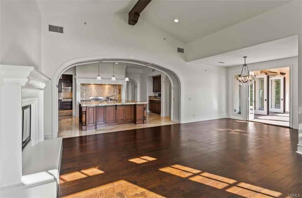 8 Whalers Bluff - Photo 3 of 8