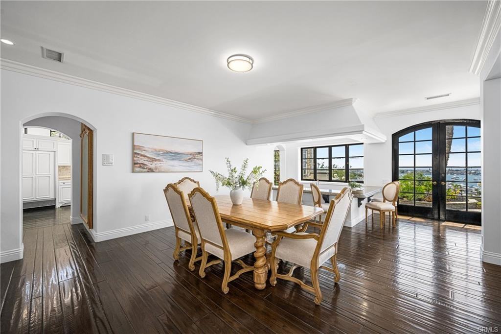 1541 Dolphin Terrace - Photo 4 of 8