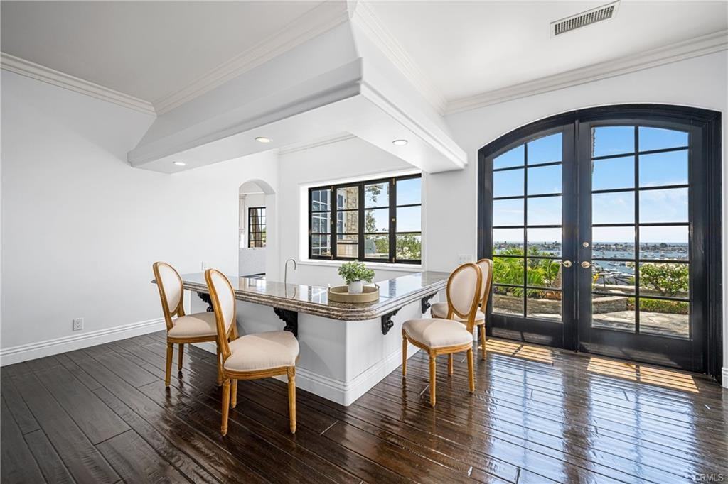 1541 Dolphin Terrace - Photo 5 of 8