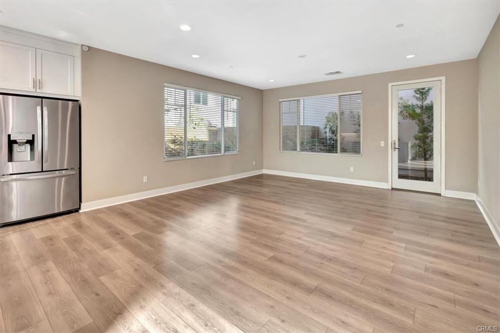 165 Tenor - Photo 4 of 8