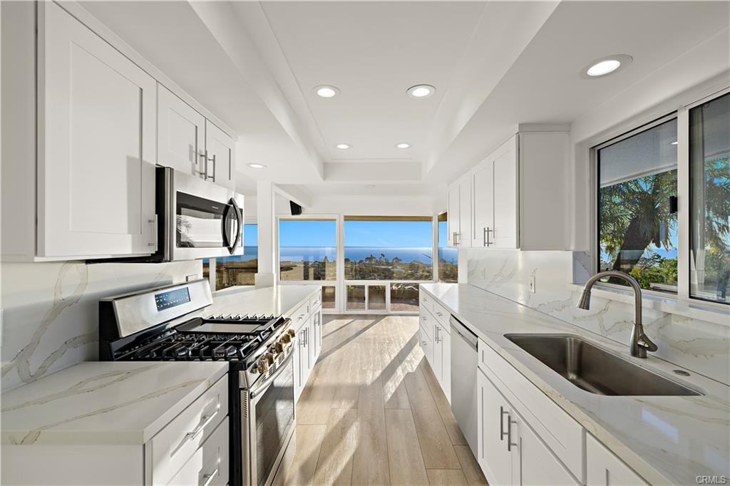 32461 Mediterranean Drive - Photo 4 of 8