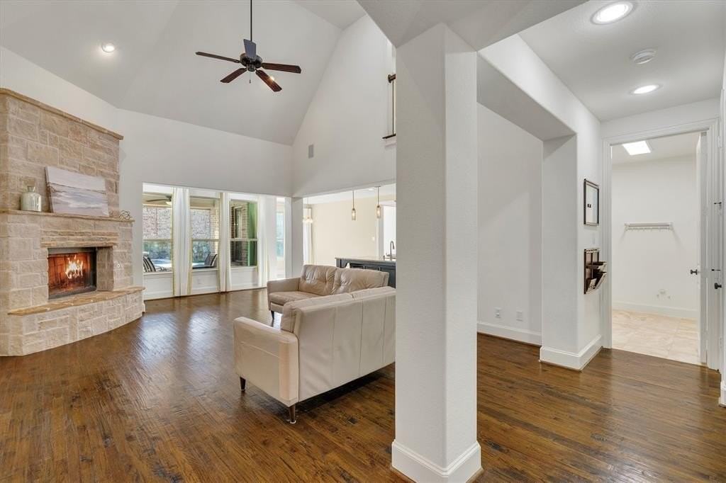 13501 Grand Arbor Lane - Photo 5 of 37