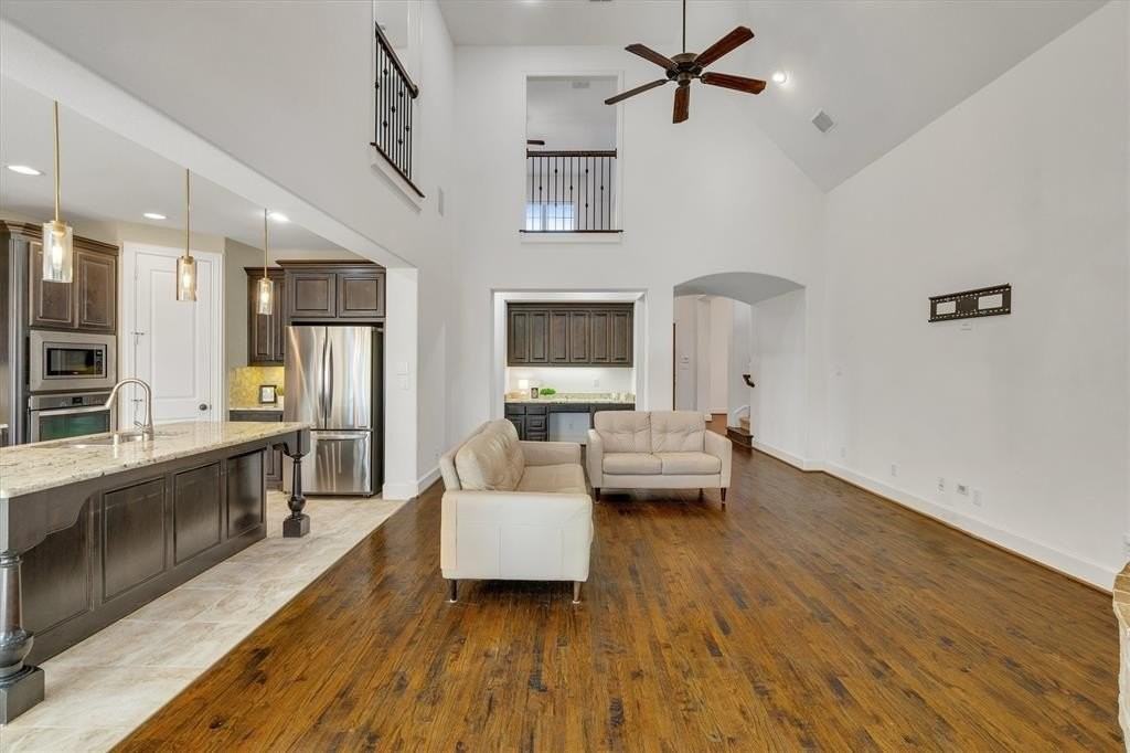 13501 Grand Arbor Lane - Photo 7 of 37