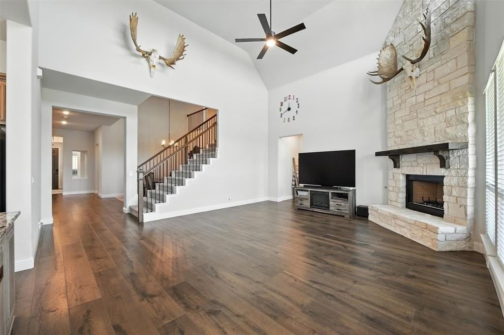 1012 Emerald Trace Drive - Photo 7 of 29