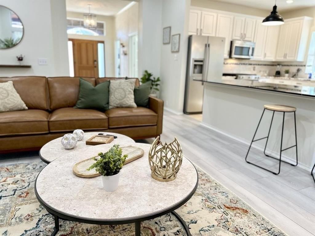 6905 Cinnabar Drive - Photo 4 of 26