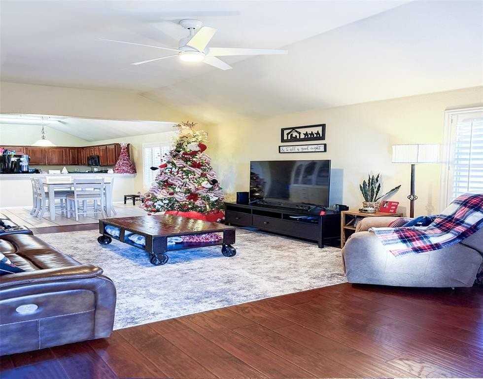 9301 Norfolk Lane - Photo 2 of 25