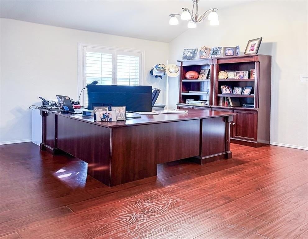 9301 Norfolk Lane - Photo 5 of 25