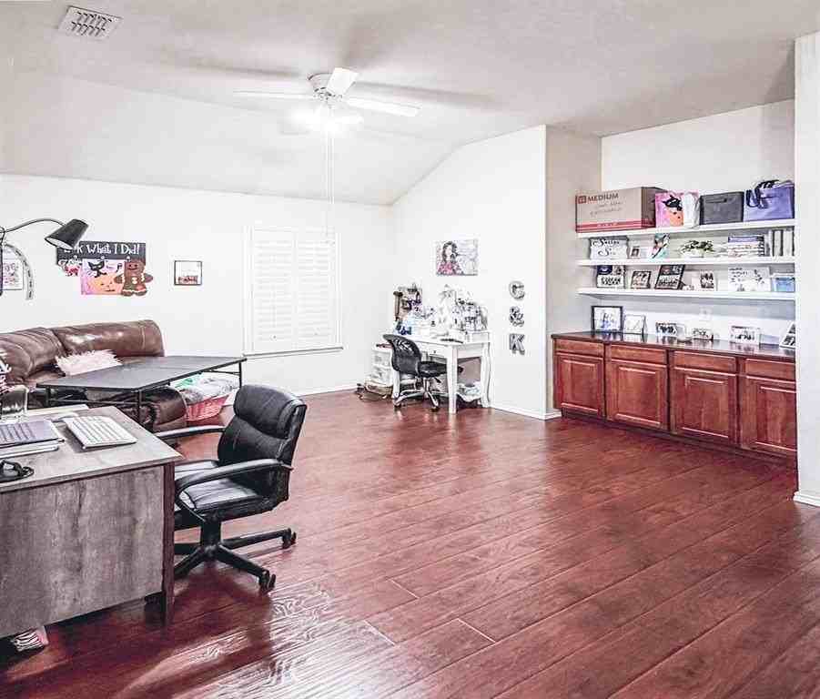 9301 Norfolk Lane - Photo 6 of 25