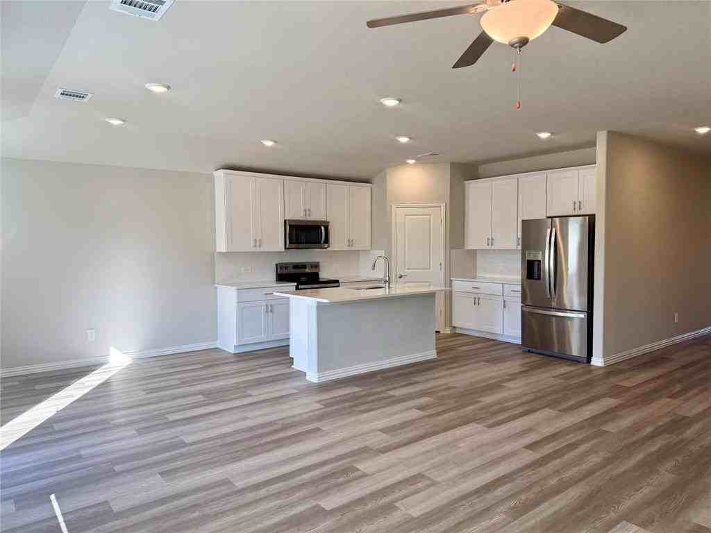 230 Sugarlands Drive - Photo 3 of 16