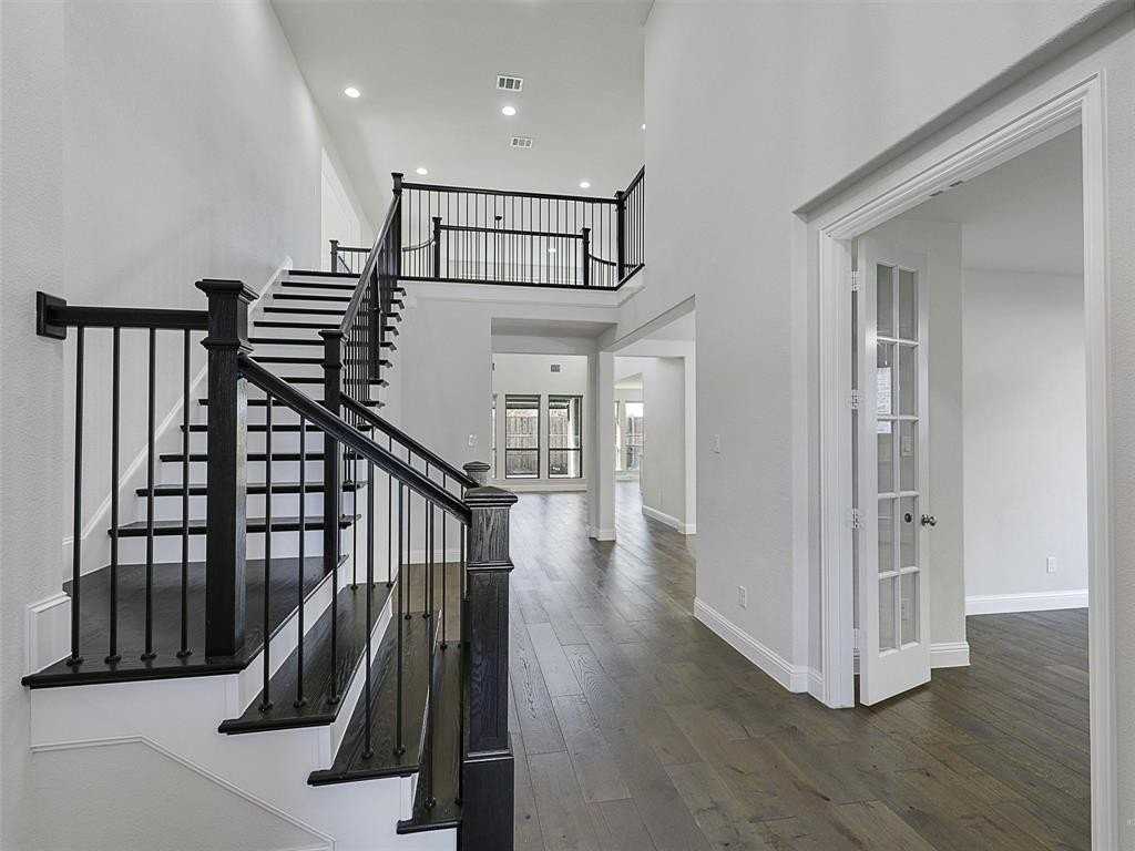 8473 Gerbera Daisy Road - Photo 7 of 39