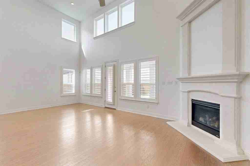 10276 Stillhouse Road - Photo 4 of 40