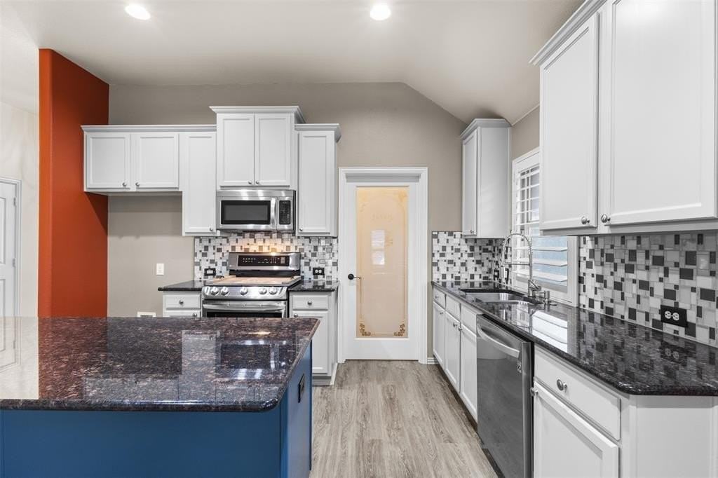 1214 Inglewood Drive - Photo 7 of 28