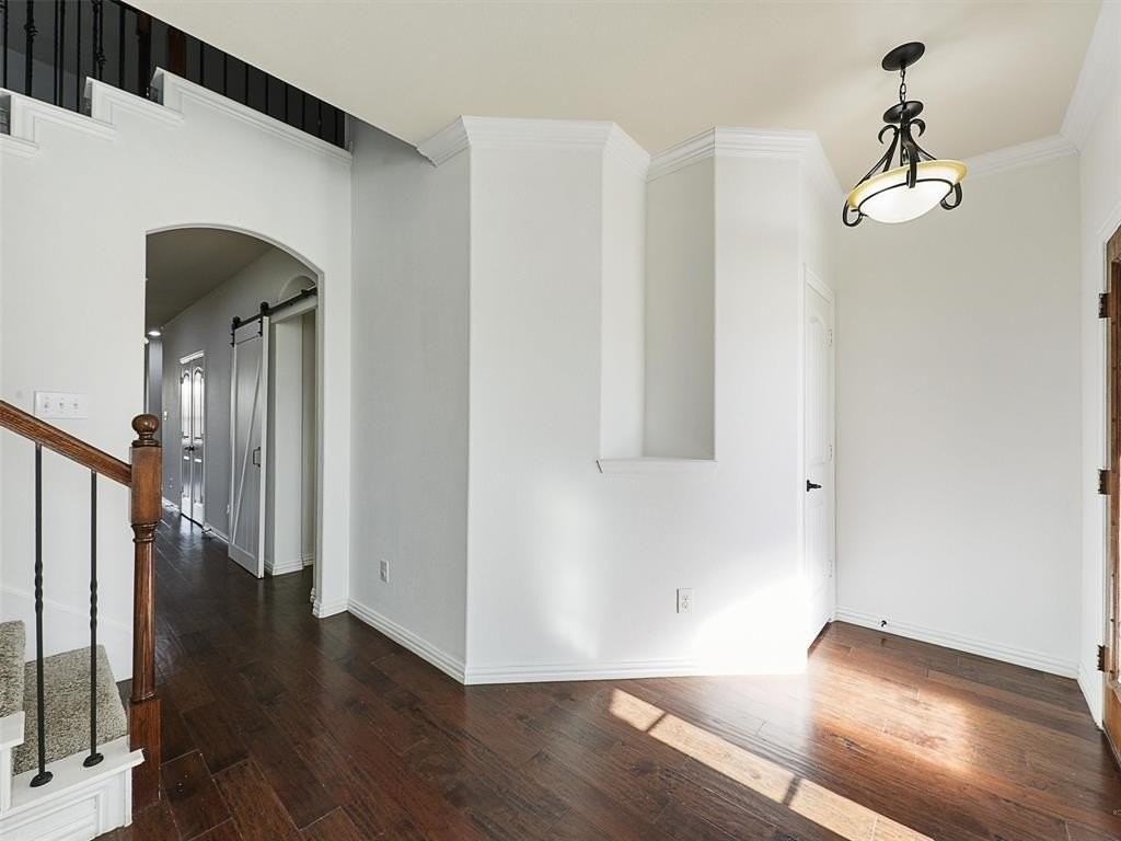 2617 Sunstar Lane - Photo 3 of 29