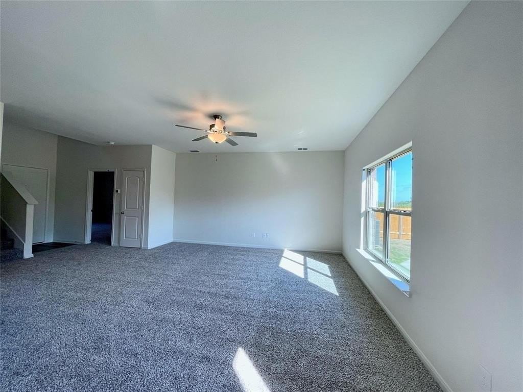 1946 Canterbury Drive - Photo 4 of 22