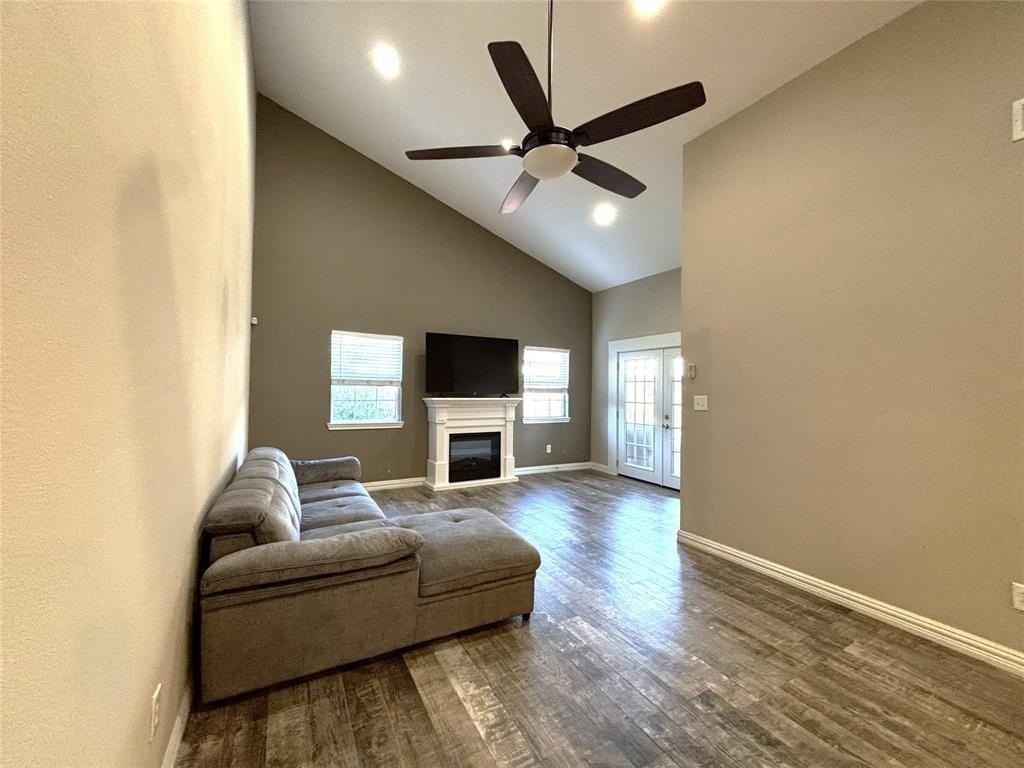 9461 Timberleaf Drive - Photo 7 of 27